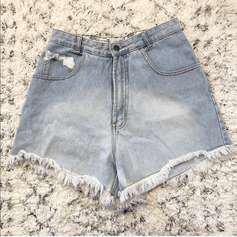 Distressed light wash shorts
